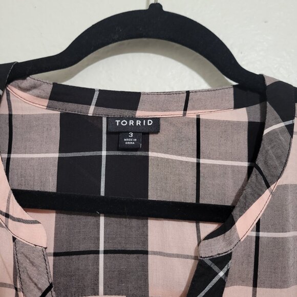 Torrid Plaid Pink Black Long Sleeve Peplum Button Up Blouse Size 3x (3) - Picture 6 of 7